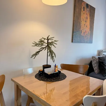 アパート Fantasia - Tesla Palace *